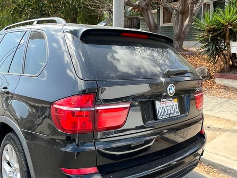 Used 2011 BMW X5 xDrive35i image 2