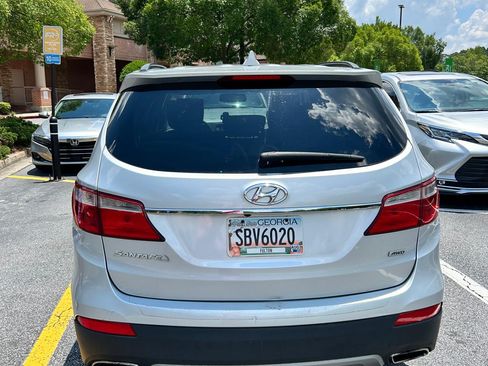 Used 2014 Hyundai Santa Fe GLS image 5