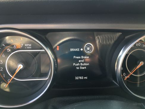 Used 2021 Jeep Wrangler Sport image 13