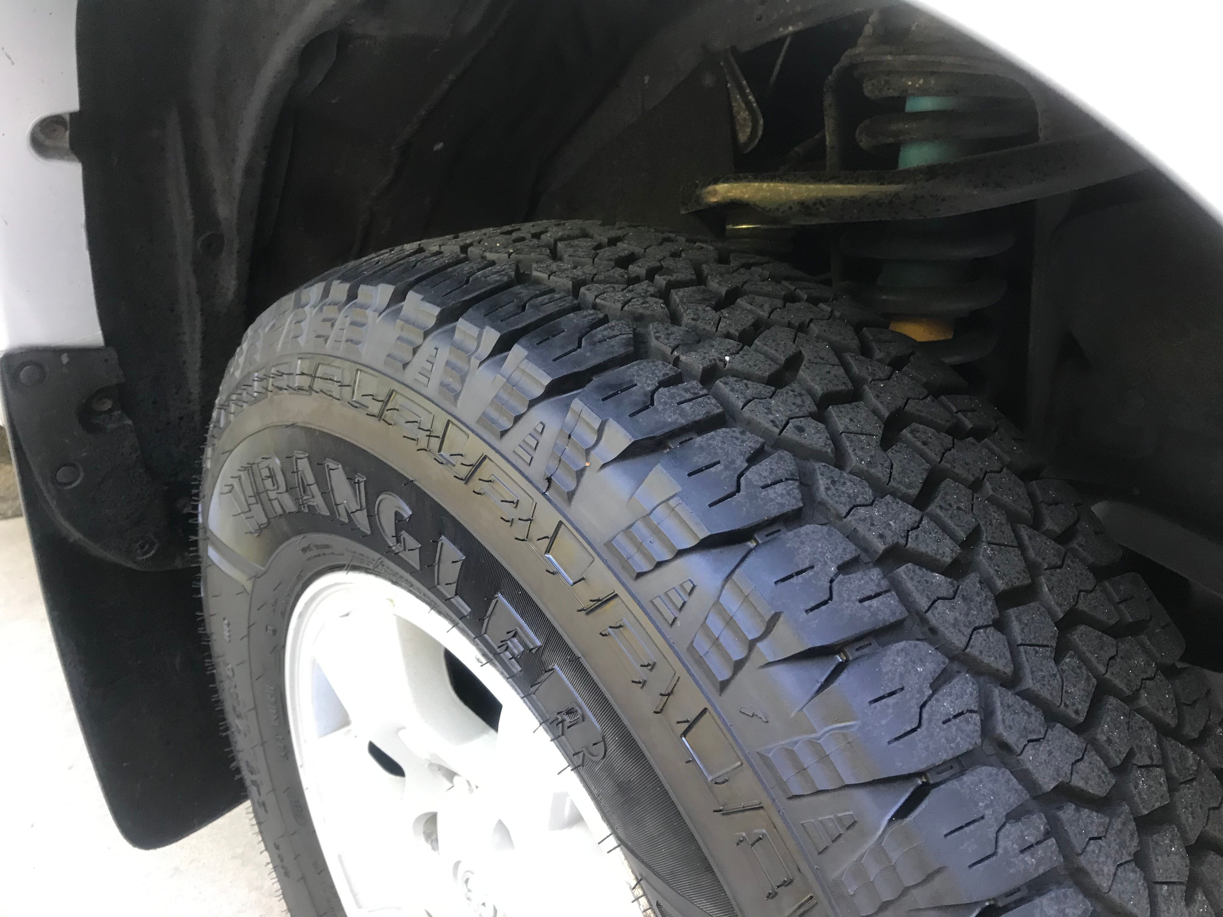 Used 2012 Toyota Tacoma 4x4 Access Cab V6 w/ SR5 Pkg image 11