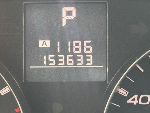 Used 2012 Subaru Outback 2.5i Limited image 6