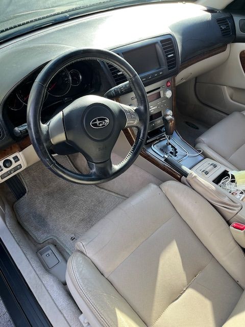 Used 2008 Subaru Outback 2.5i Limited L.L. Bean AWD/4WD image 9