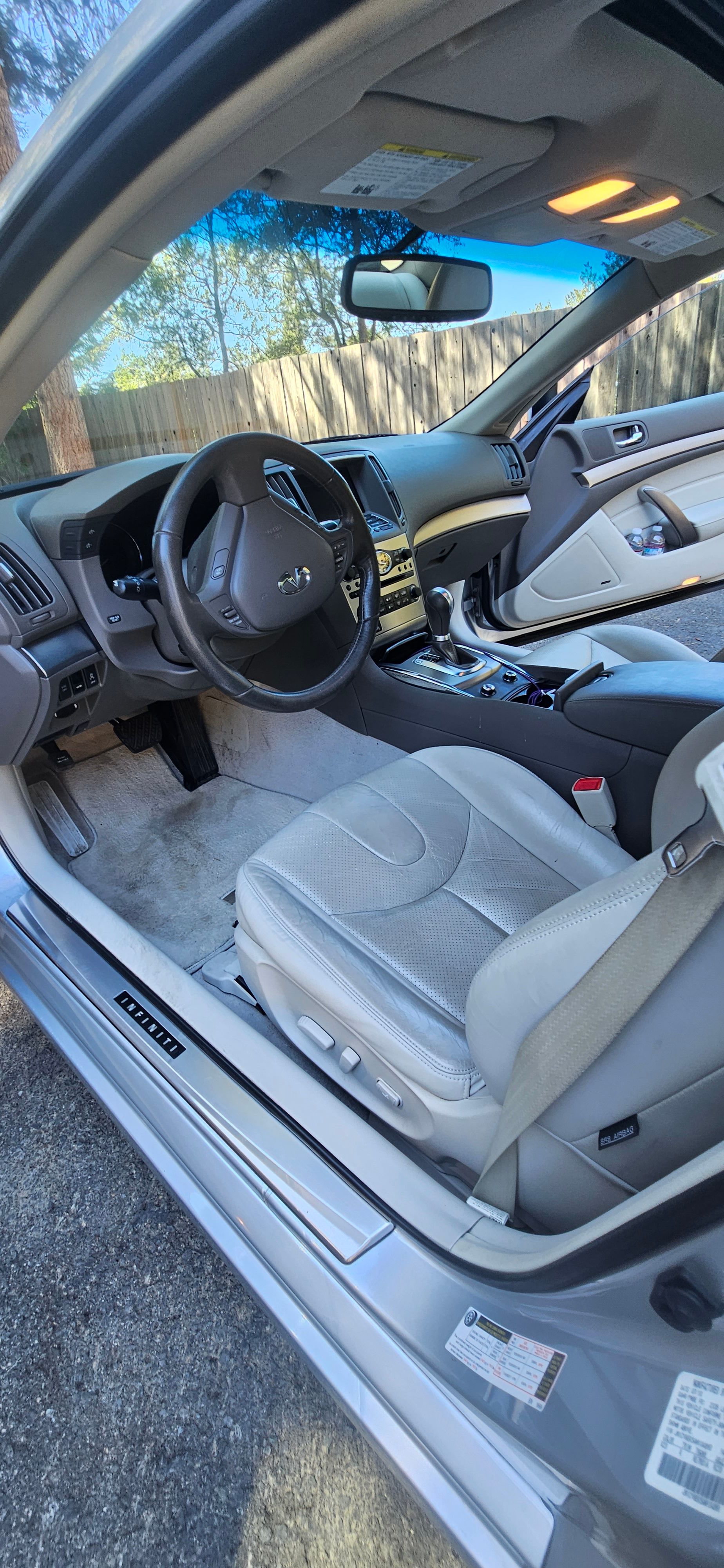 Used 2010 INFINITI G37 Journey w/ Premium Pkg RWD image 7