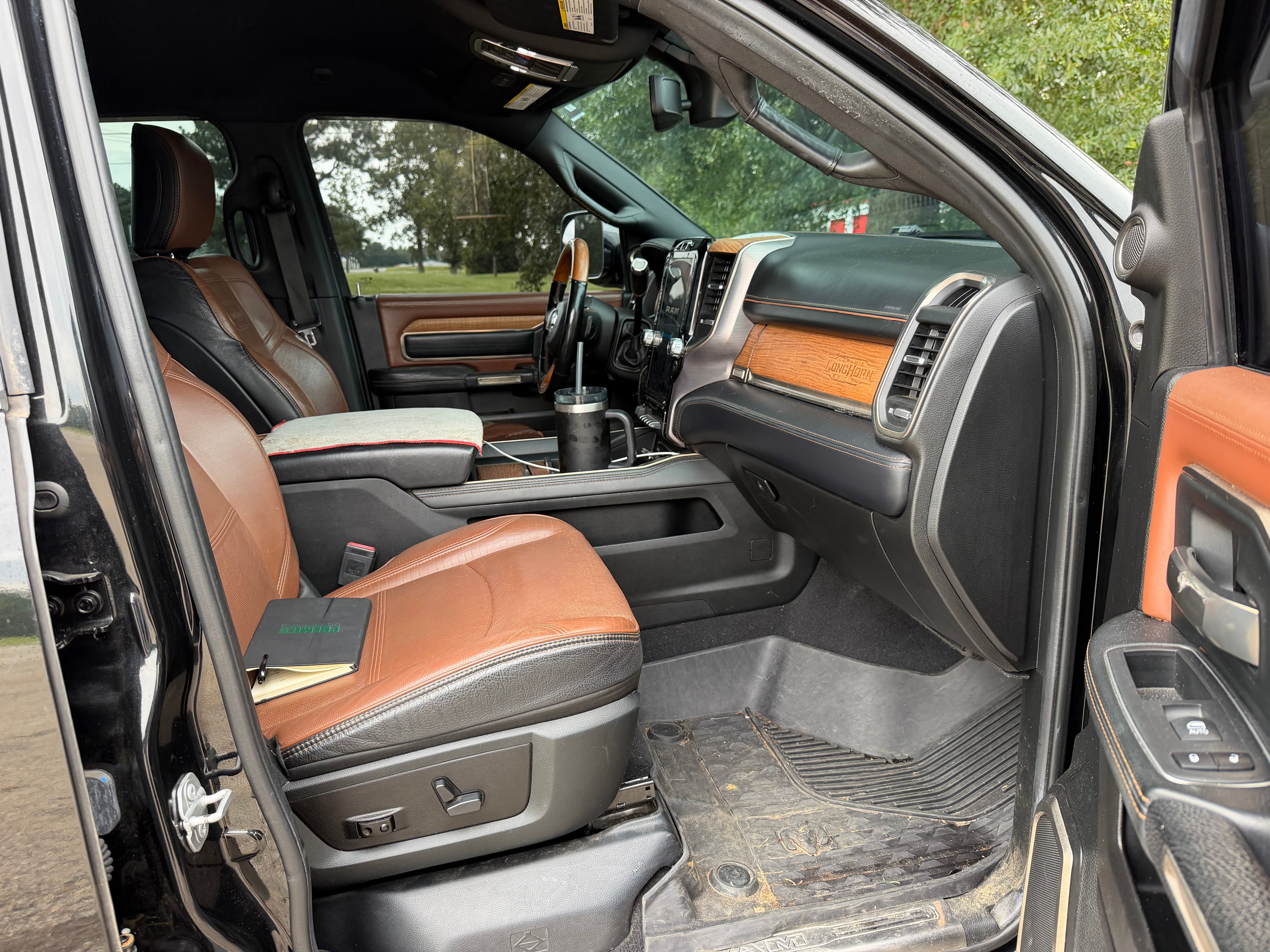 Used 2019 RAM 2500 Limited AWD/4WD image 2