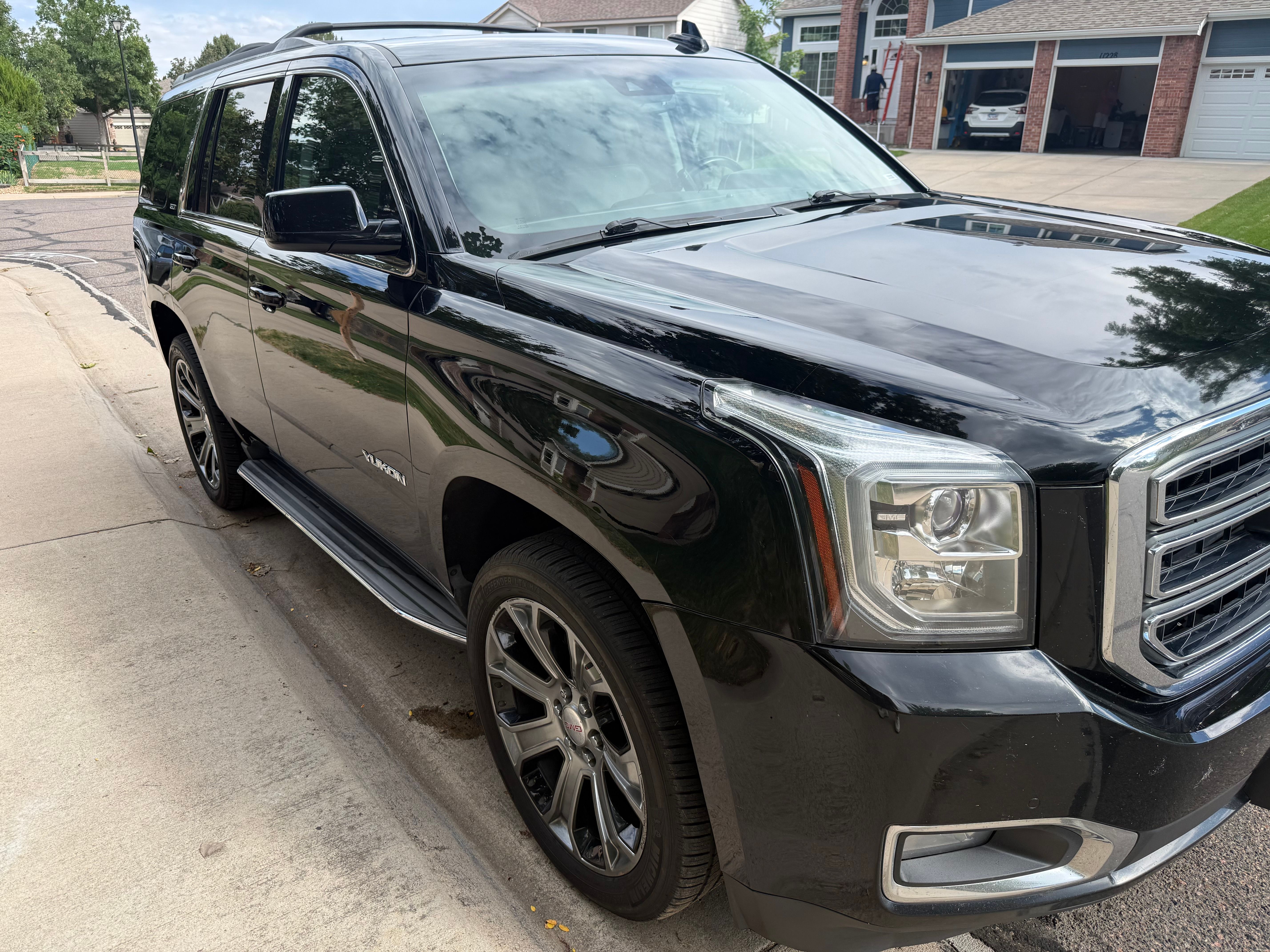 Used 2015 GMC Yukon SLT w/ Open Road Package AWD/4WD image 4