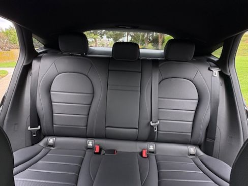 Used 2019 Mercedes-Benz GLC 300 4MATIC Coupe image 25