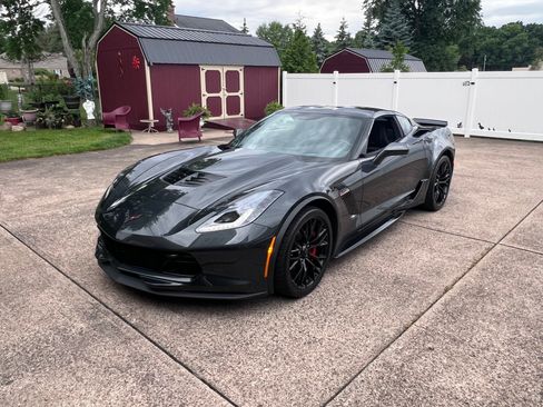 Used 2019 Chevrolet Corvette Z06 image 2