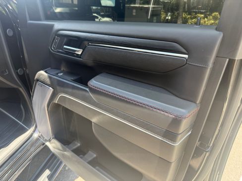 Used 2024 GMC Sierra 2500 AT4X AWD/4WD image 10