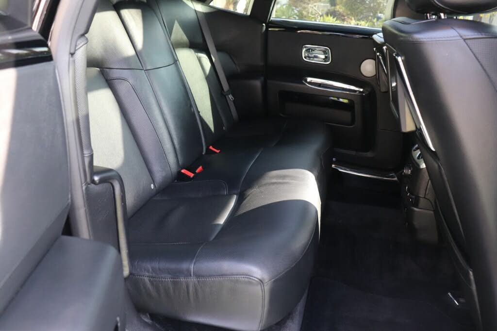 Used 2011 Rolls-Royce Ghost RWD image 16