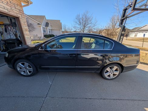 Used 2008 Volkswagen Passat Komfort image 1