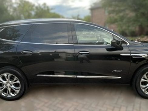 Used 2018 Buick Enclave Avenir w/ Avenir Technology Package AWD/4WD image 1