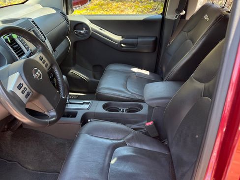 Used 2014 Nissan Xterra PRO-4X w/ Pro-4x Leather Package image 14