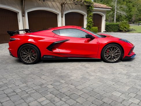 Used 2020 Chevrolet Corvette Stingray Premium Cpe w/ 3LT Preferred Equipment Group image 25
