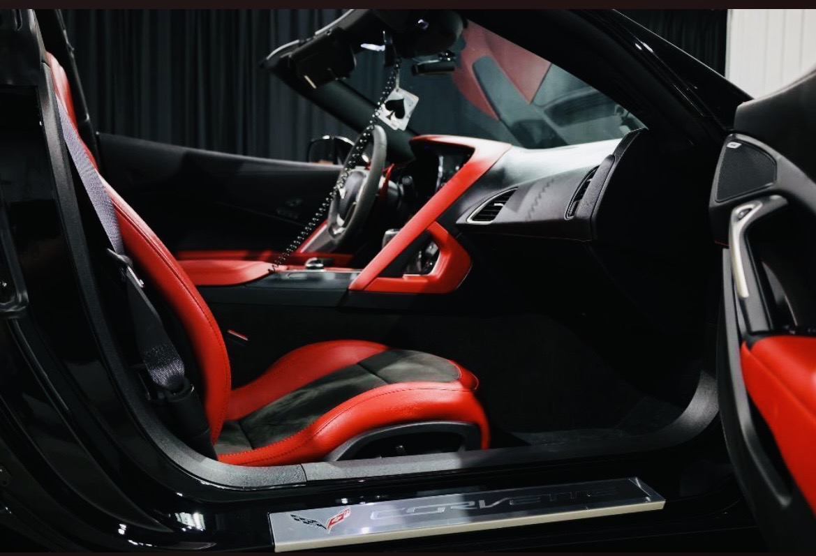 Used 2017 Chevrolet Corvette Z06 RWD image 14