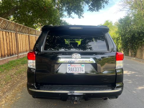 Used 2010 Toyota 4Runner SR5 image 5