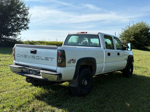 Used 2007 Chevrolet Silverado 2500 LS w/ Heavy-Duty Power Package AWD/4WD image 5