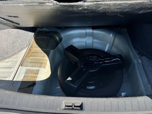 Used 2015 Nissan Sentra SV image 6