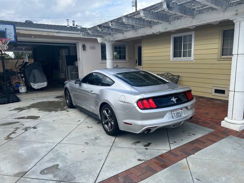 Used 2015 Ford Mustang Coupe w/ Equipment Group 051A image 2