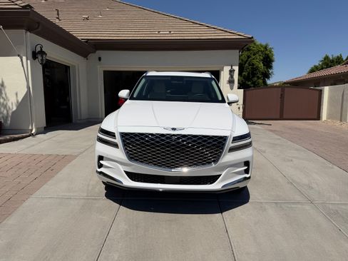 Used 2022 Genesis GV80 2.5T w/ Advanced Package 02 AWD/4WD image 4
