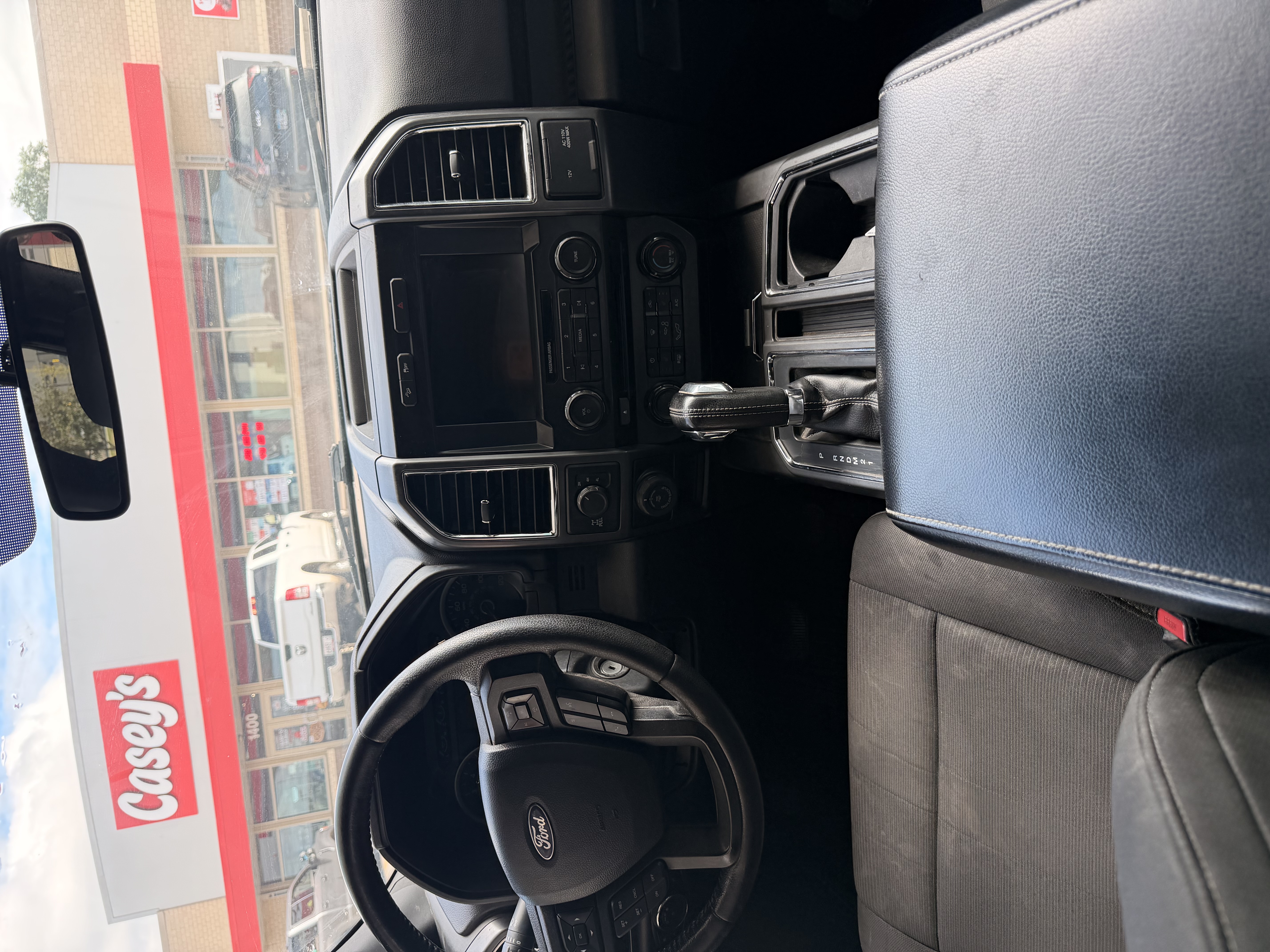 Used 2016 Ford F150 XLT w/ Equipment Group 302A Luxury AWD/4WD image 6