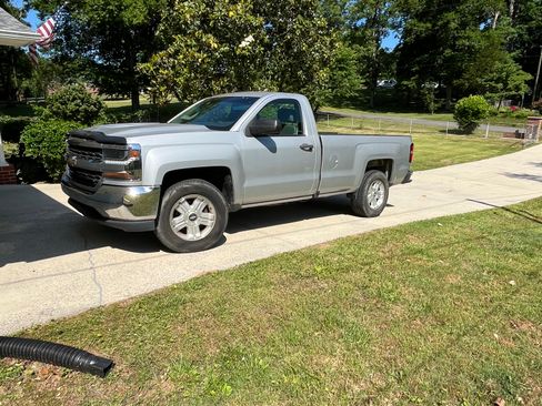 Used 2016 Chevrolet Silverado 1500 W/T w/ Chrome Bumper Package RWD image 9