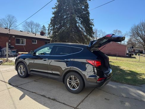 Used 2017 Hyundai Santa Fe Sport image 30