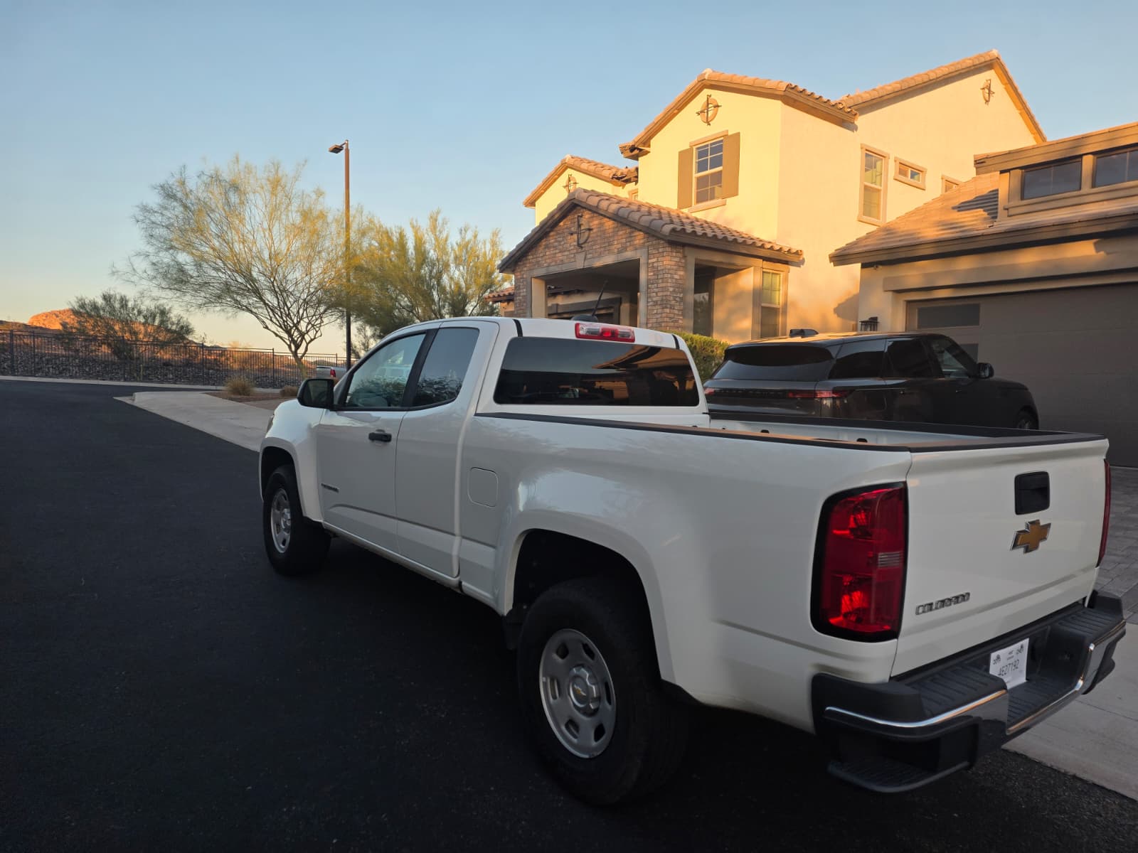 Used 2019 Chevrolet Colorado W/T w/ WT Convenience Package RWD image 9