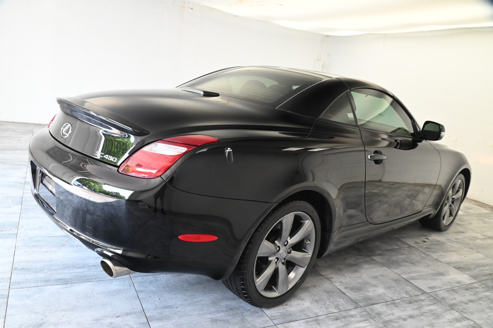 Used 2010 Lexus SC 430 Convertible w/ Preferred Accessory Package RWD image 6
