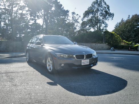 Used 2014 BMW 328i xDrive Wagon AWD/4WD image 5
