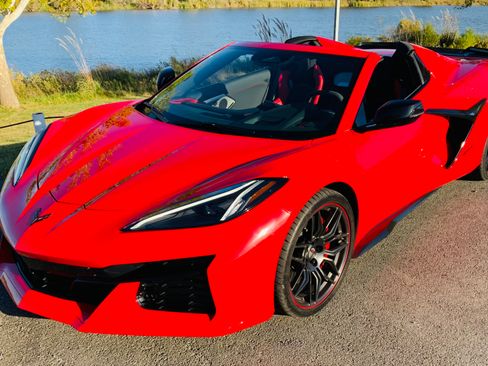 Used 2024 Chevrolet Corvette Z06 image 23