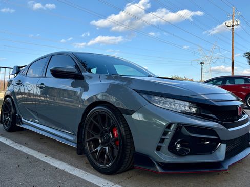Used 2019 Honda Civic Type R image 4