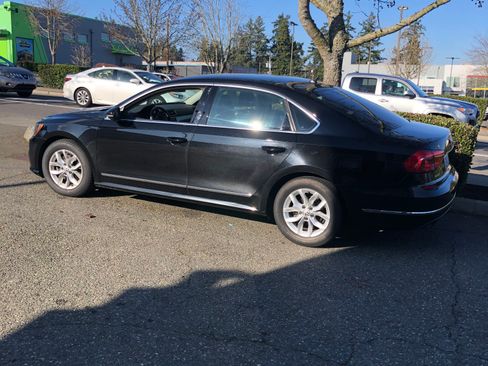 Used 2016 Volkswagen Passat 1.8T S FWD image 12