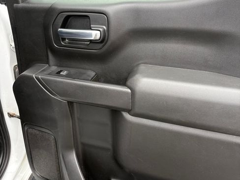 Used 2019 Chevrolet Silverado 1500 LT w/ Convenience Package image 10