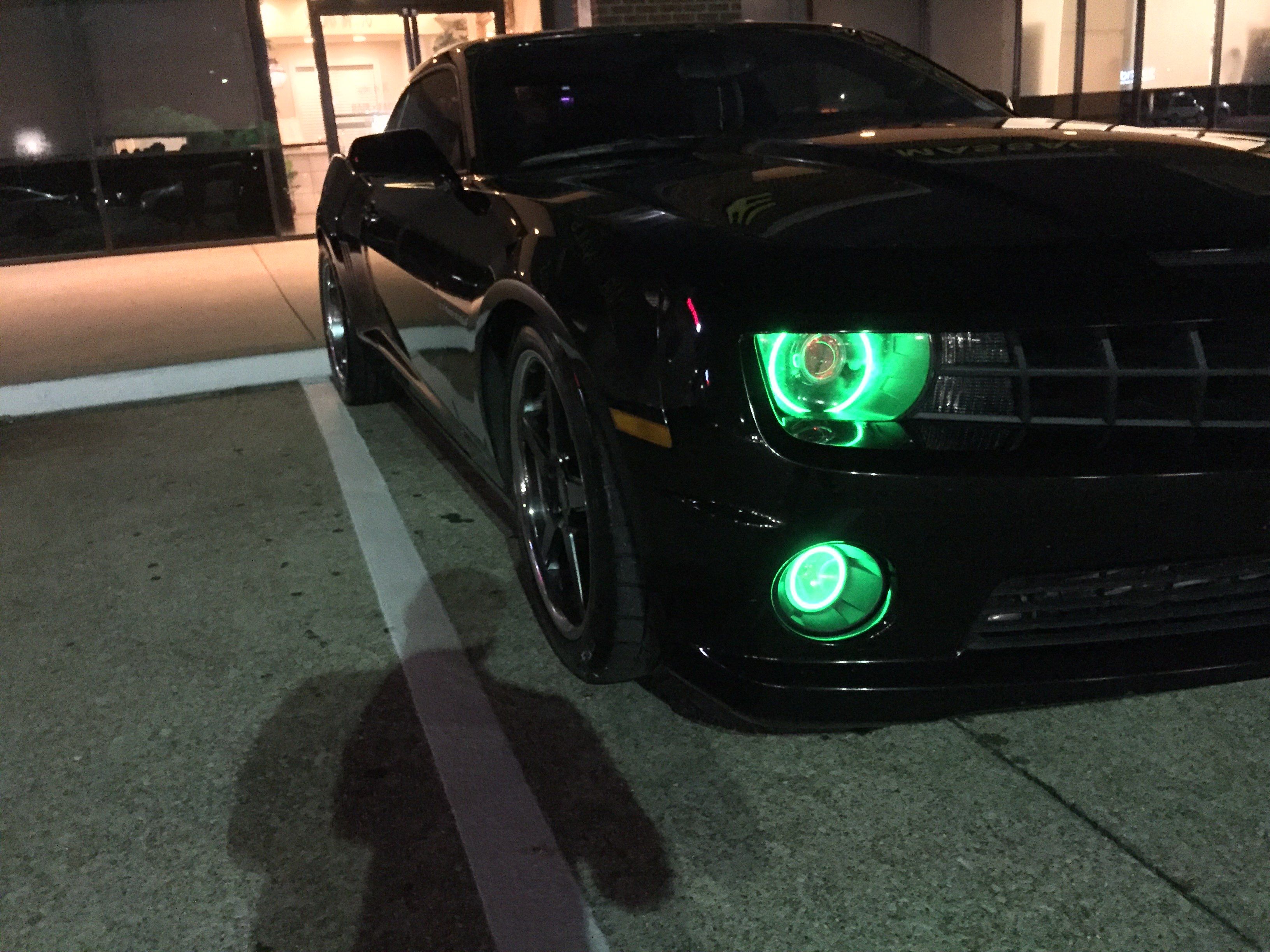 Used 2011 Chevrolet Camaro SS RWD image 4