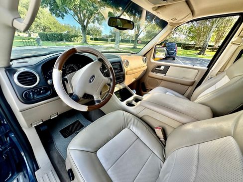 Used 2003 Ford Expedition Eddie Bauer image 8