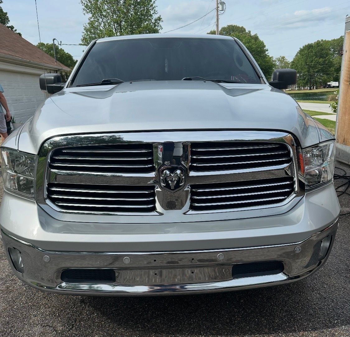 Used 2017 RAM 1500 Lone Star RWD image 1