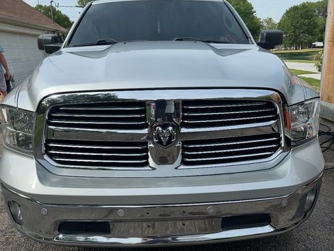 Used 2017 RAM 1500 Lone Star RWD image 1