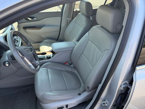 Used 2018 GMC Acadia SLE image 6