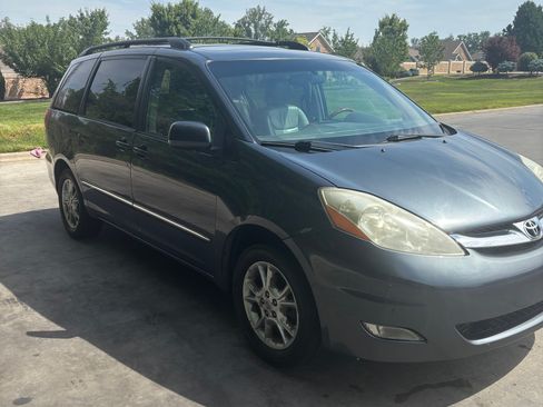 Used 2006 Toyota Sienna XLE Limited AWD/4WD image 9