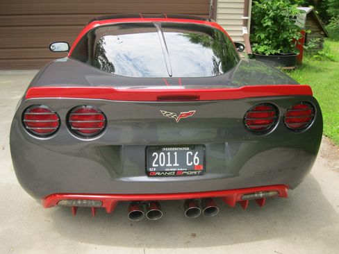 Used 2011 Chevrolet Corvette Grand Sport w/ Preferred Equipment Group RWD image 5