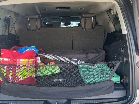 Used 2018 Chevrolet Suburban Premier image 11