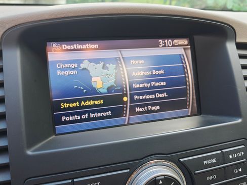 Used 2012 Nissan Pathfinder LE image 28