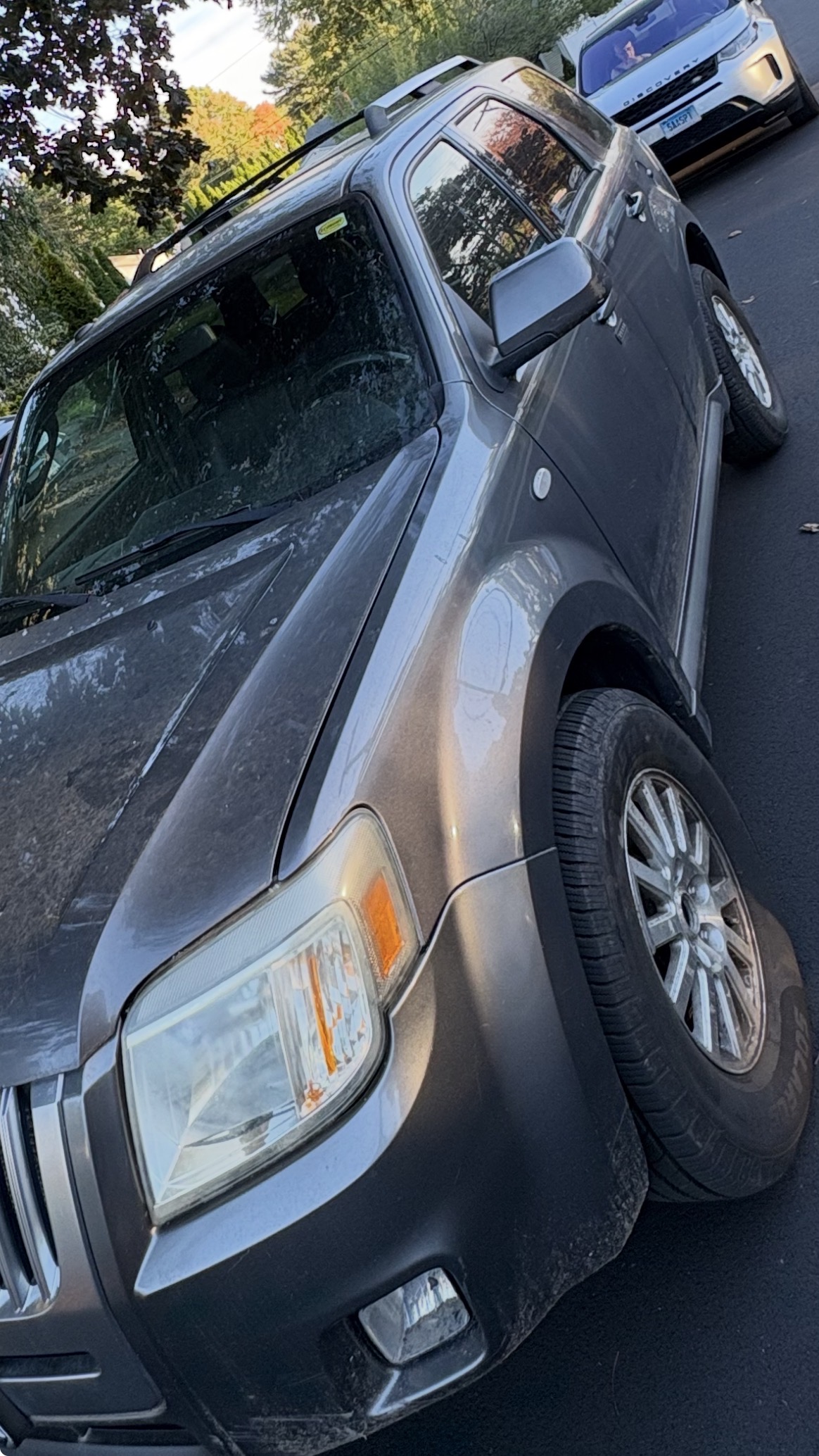 Used 2009 Mercury Mariner Premier AWD/4WD image 4
