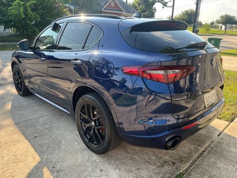 Used 2020 Alfa Romeo Stelvio Sport w/ Quick Order Package 22K Sport image 9