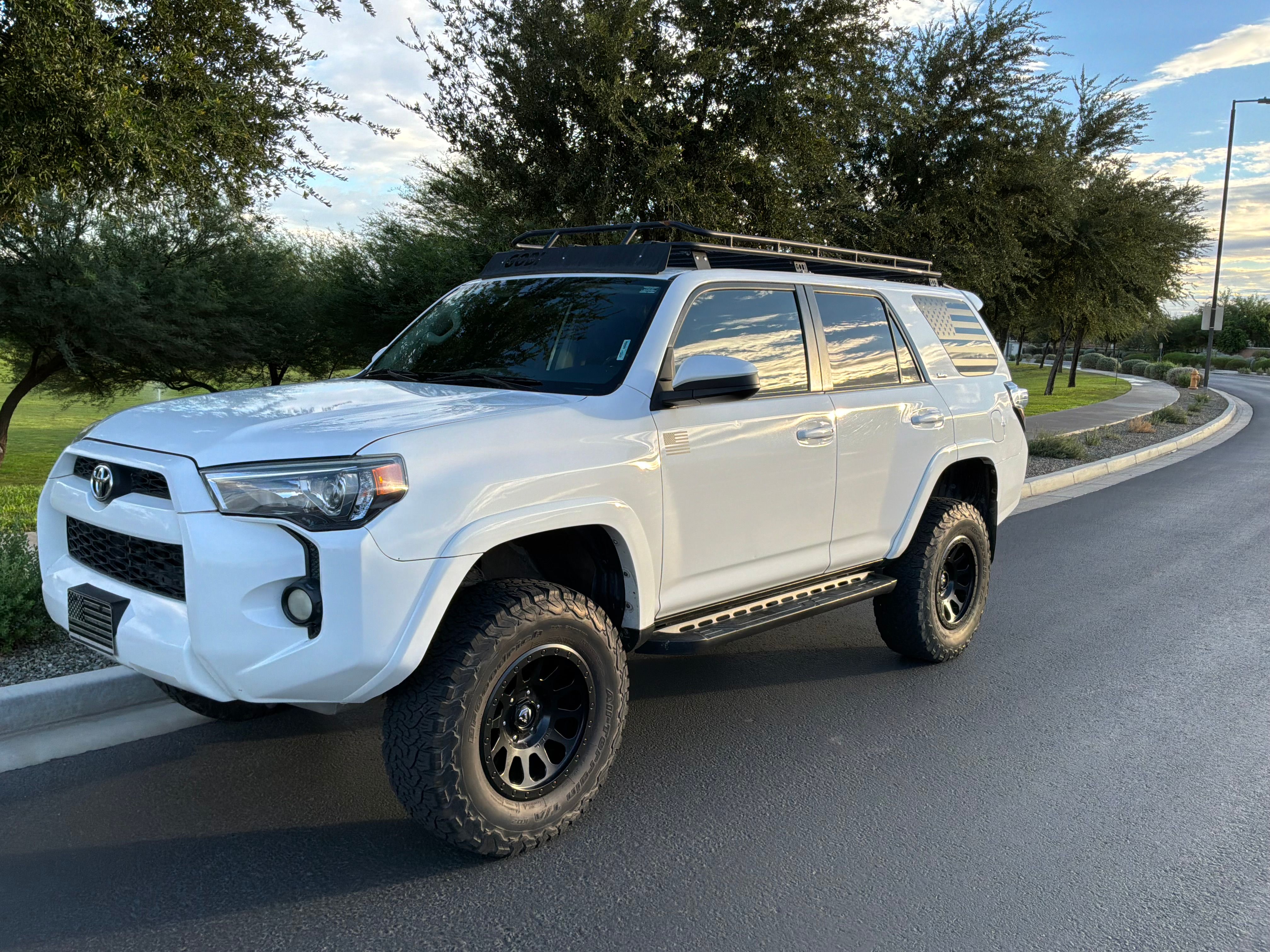 Used 2015 Toyota 4Runner SR5 RWD image 1