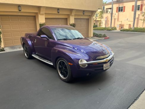 Used 2004 Chevrolet SSR w/ Preferred Equipment Group RWD image 15