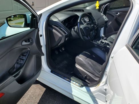 Used 2016 Ford Focus RS image 6