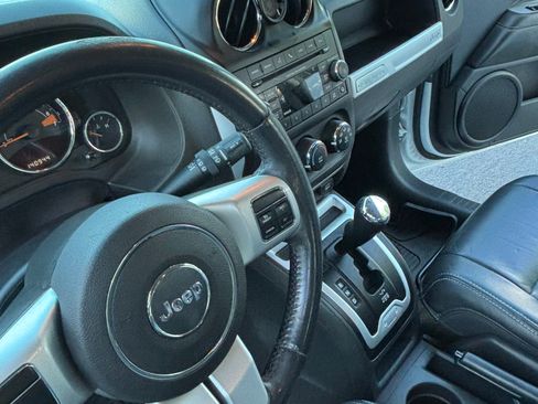 Used 2016 Jeep Compass High Altitude image 12