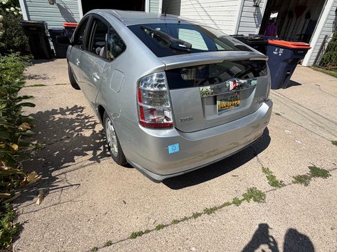 Used 2008 Toyota Prius FWD image 2