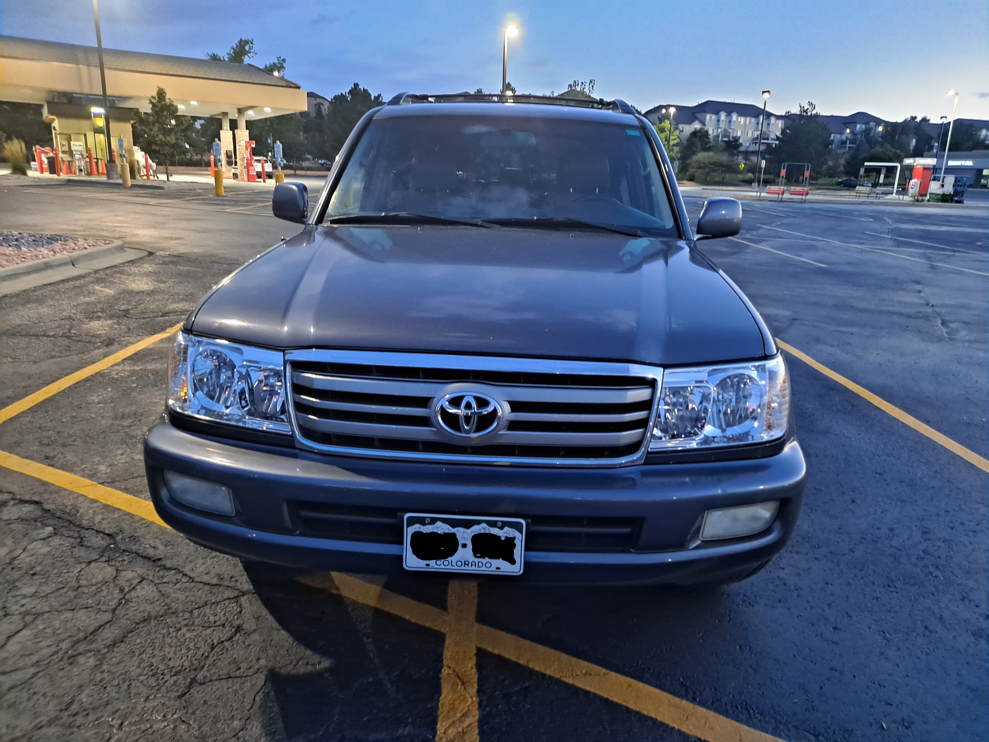 Used 2006 Toyota Land Cruiser w/ Convenience Pkg AWD/4WD image 4